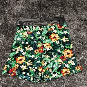 women's short skirt color floral size M